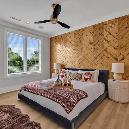 Resonant - 2 Townhomes - 2 Private Rooftop Decks Holiday home