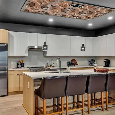 Holiday home Hyve - Tropical Penthouse - Pool & Gym Nashville