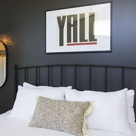 Enchant - Stunning Views - Modern Luxe Nashville