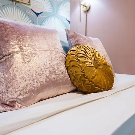 Hyve-the Dolly Parton Experience-private Balcony Holiday home *