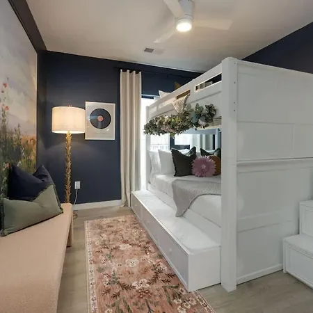 Hyve-the Dolly Parton Experience-private Balcony Holiday home *