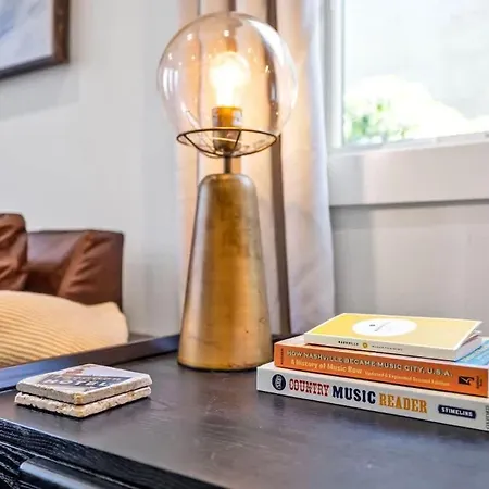 Enchant - Stunning Views - Modern Luxe Nashville
