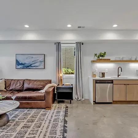 Enchant - Stunning Views - Modern Luxe Nashville