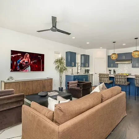 Holiday home Sunspire-private Deck-in East Nashville