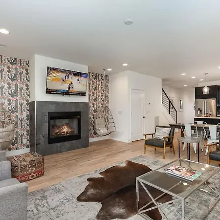Citrine-private Patio & Balcony-near Germantown * Nashville