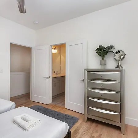 Citrine-private Patio & Balcony-near Germantown *