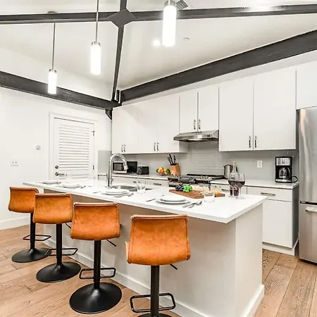 Holiday home The Saddlery - The Vault - 2 Min Walk To Broadway *
