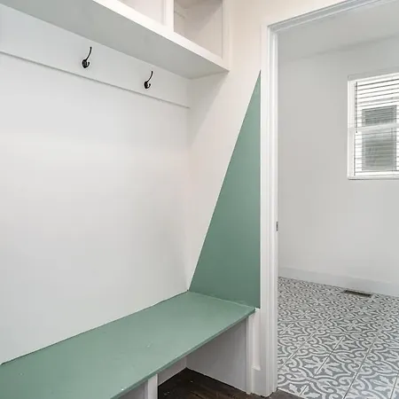 Holiday home Heights-sleeps 12-in Cumberland Heights