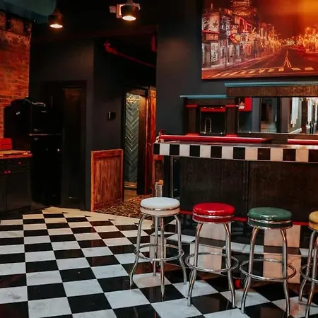 Printers Alley Downtown Mansion Holiday home *