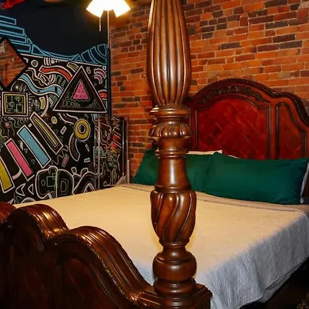 Printers Alley Downtown Mansion Holiday home