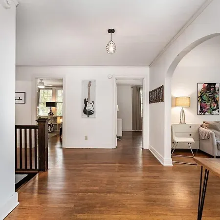 Holiday home Rhythm - Walk To 12 South - Mins To Broadway *