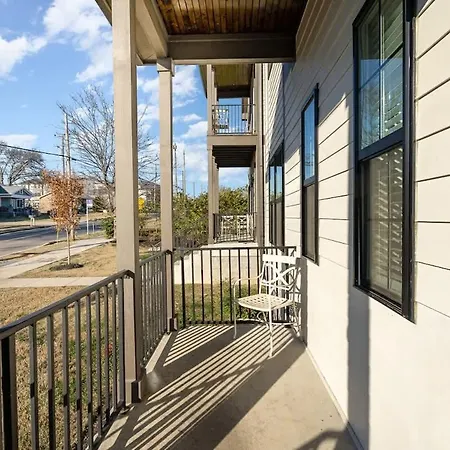 Sunspire-private Deck-in East
