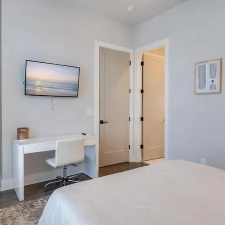 Holiday home King Bed - Parking - 3 Miles To Lower Broadway Nashville