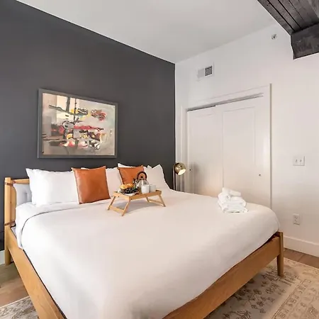 The Saddlery-tracklist-2 Units-walk To Broadway Holiday home Nashville