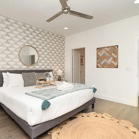 Double Time - Ping-pong Table - Mins To Germantown Holiday home *