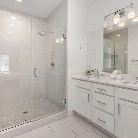 Hurst House - 4 Stylish Homes - Mins To Germantown Holiday home Nashville