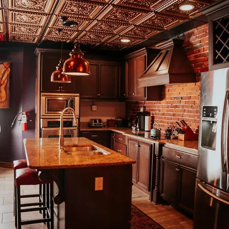Printers Alley Downtown Mansion * Nashville