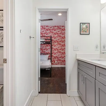 Riff & Rest - 2 Stylish Homes - Mins To Germantown Nashville