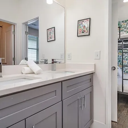 Riff & Rest - 2 Stylish Homes - Mins To Germantown * Nashville