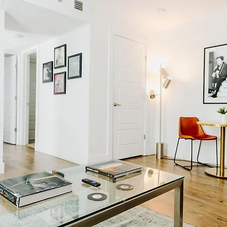 The Vinyl At Music Row - 1 Bedroom Apartment