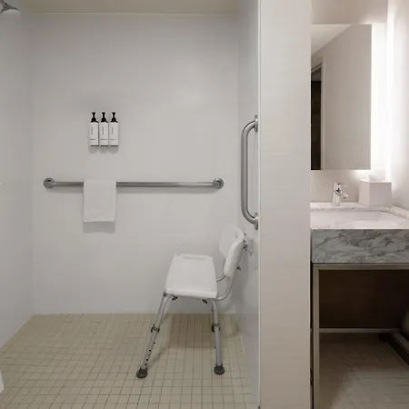 Crowne Plaza Airport By Ihg Hotel Nashville