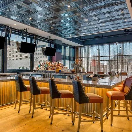 Hotel Cambria Downtown