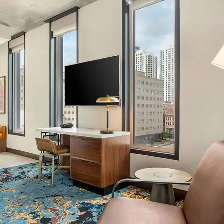 Cambria Downtown Hotel