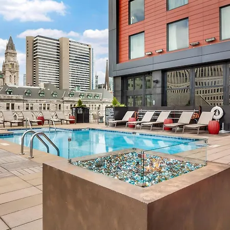 Hotel Cambria Downtown 4*