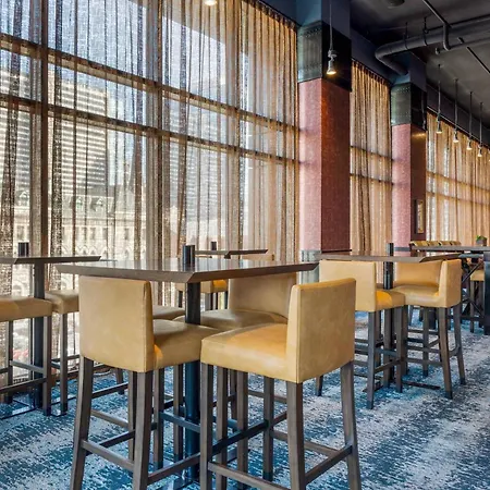 Hotel Cambria Downtown
