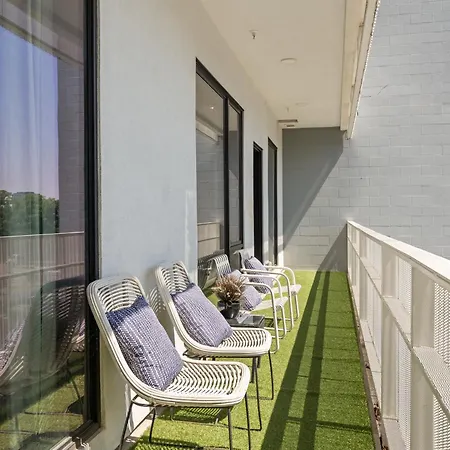 Holiday home Gulch With Pool Gym Private Patio & Garage