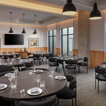 Hotel Canopy By Hilton Downtown The Gulch 4*