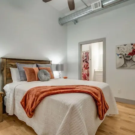 The Majestic Lofts *