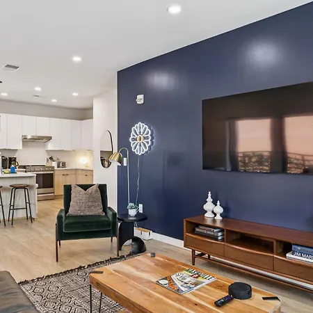 Huge Downtown Corner Unit- Pool-gym-walk 2 Broadway Aparthotel