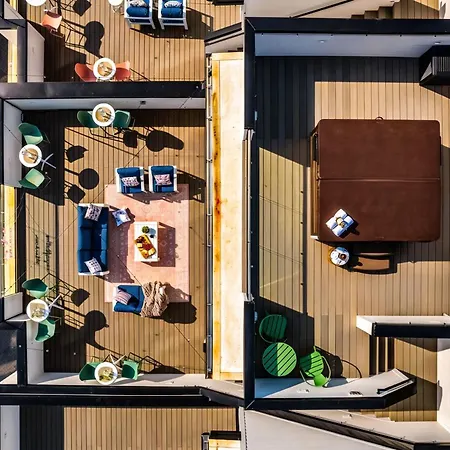 New Nash Eras - 15 Beds - Hot Tub On Rooftop Deck
