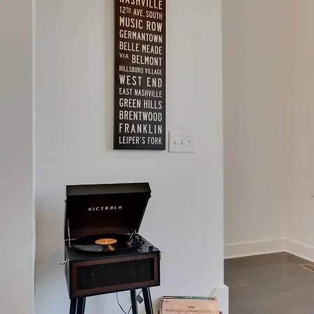 Holiday home Edgehill Hq Luxury 3 Kings 2 Car Garage Nashville