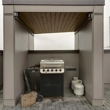 Luxury Townhome! Rooftop-game Room! Near Broadway! Holiday home *