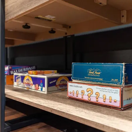 Luxury Townhome! Rooftop-game Room! Near Broadway! Holiday home Nashville