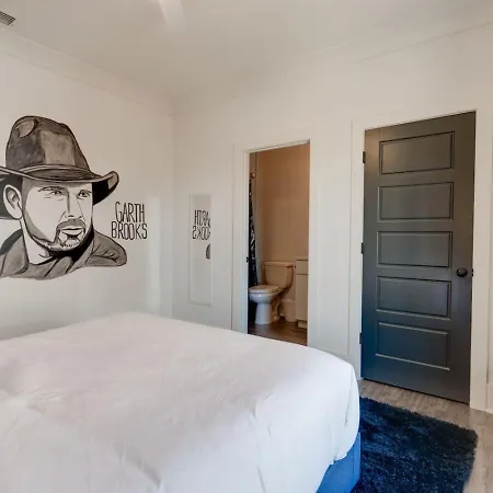 Holiday home Mural The Gulch Townhome Near Broadway | Sleeps 12 Nashville