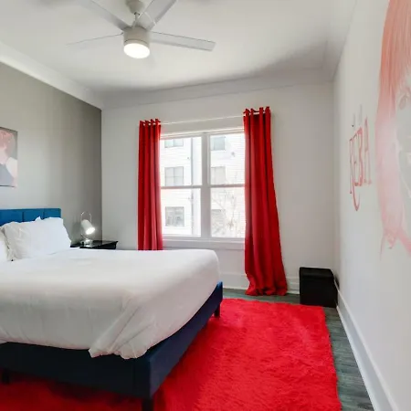 Mural The Gulch Townhome Near Broadway | Sleeps 12 * Nashville