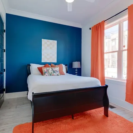 Mural The Gulch Townhome Near Broadway | Sleeps 12 Holiday home Nashville