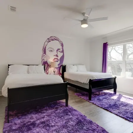 Holiday home Mural The Gulch Townhome Near Broadway | Sleeps 12 *