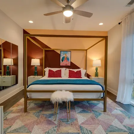 Luxury Townhome! Rooftop-game Room! Near Broadway! Nashville