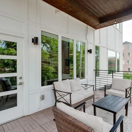 Prime West End 2br W, Sauna And Balcony Near Vandy! Apartment *