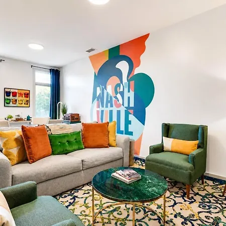 New Design-2 Miles To Broadway Apartment Nashville