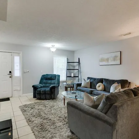 Prime Location With Balcony Near Broadway And Golf Nashville