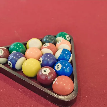 Holiday home Stylish Multi-level Retreat Rooftop & Pool Table Nashville