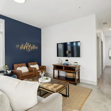 Apartment Modern Townhome 2 Miles South Of Downtown And Broadway Ave