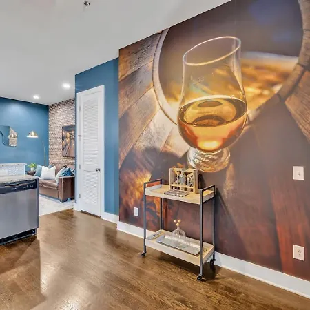 The Barrelhouse Loft In West End Near Vandy And Centennial * Nashville