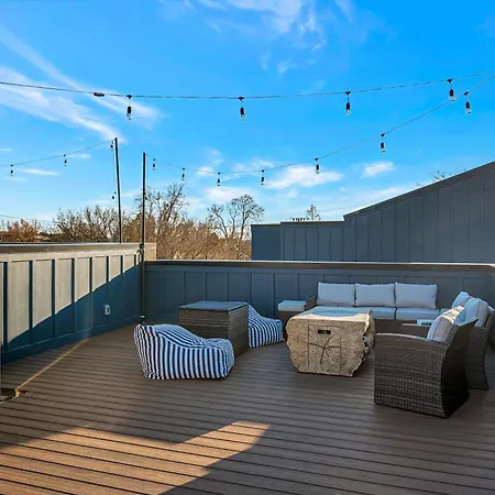 Holiday home Twin Homes Rooftop Deck Hot Tub Outdoor Kitchen