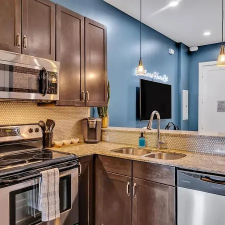 The Barrelhouse Loft In West End Near Vandy And Centennial * Nashville